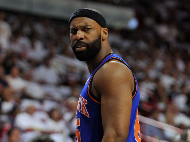 VIDEO: Baron Davis throws down dunk in D-League game