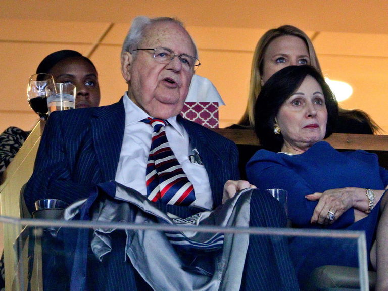 Report Tom Benson s Wife Granddaughter Fought Before Saints Falcons report-tom-benson-s-wife-granddaughter-fought-before-saints-falcons