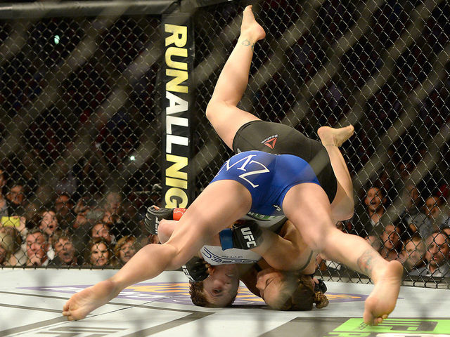 VIDEO: Rousey submits Zingano in 14 seconds at UFC 184