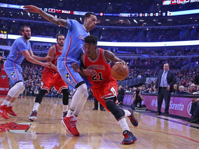 Bulls' Butler to undergo MRI after suffering elbow injury in loss to Clippers