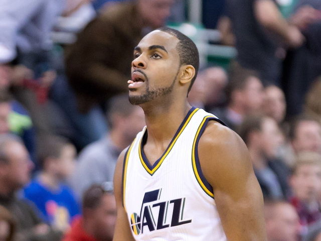 Report: Pelicans to waive Justin Hamilton, sign Elliot Williams to 10-day deal