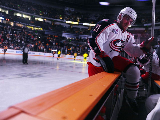Ducks' Wisniewski expected to miss 1-2 weeks with bone bruise in foot