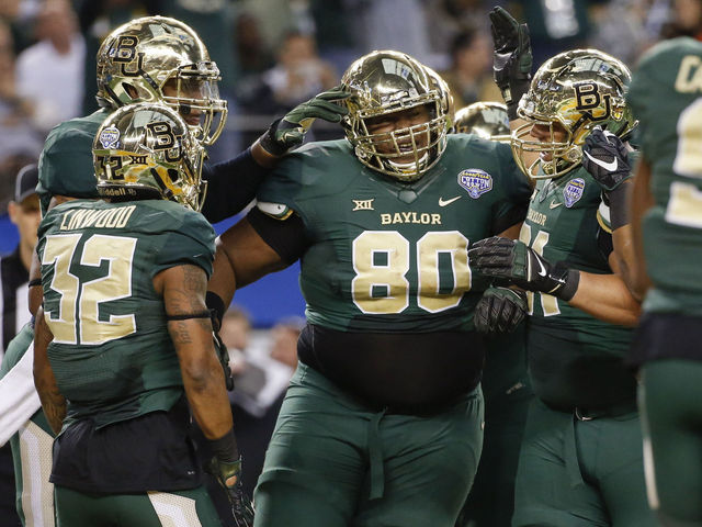 Baylor looking at playing 410-pound LaQuan McGowan at tight end