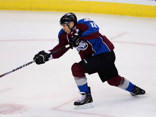 Avalanche's Iginla scores 600th career goal