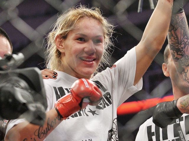 Cyborg pushes UFC for fight with Rousey: 'This fight has to happen'
