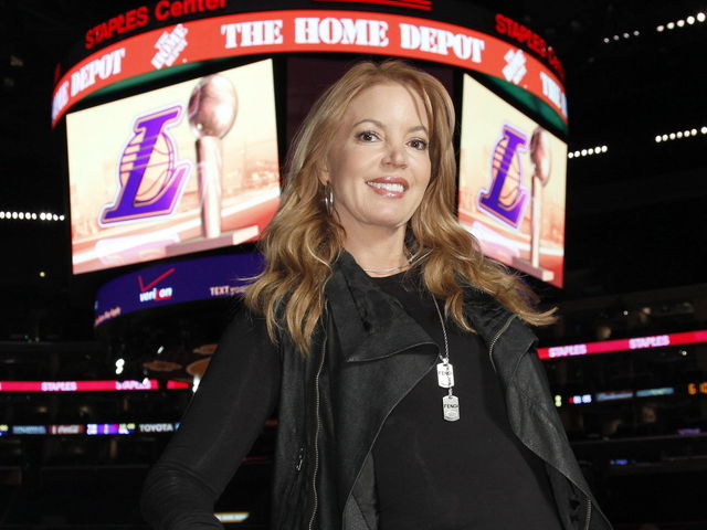 Lakers' Buss: Changes will be made if team isn't contending soon
