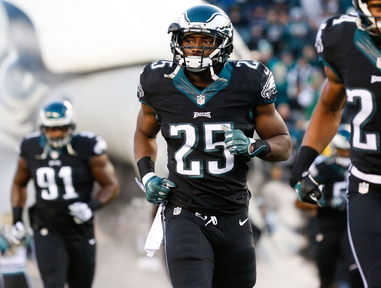 Should the Philadelphia Eagles make a move for LeSean McCoy?