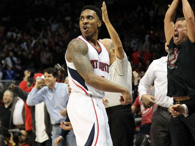 VIDEO: Teague goes for Beal's head on dangerous fast-break foul