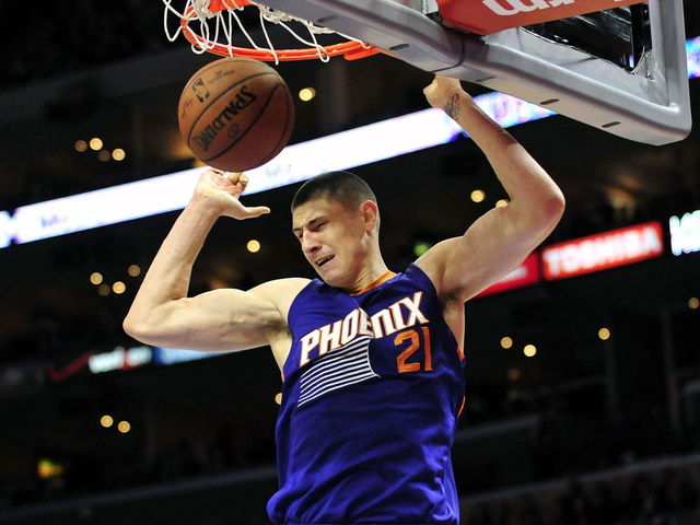 Suns' Len questionable for Saturday against Cavs