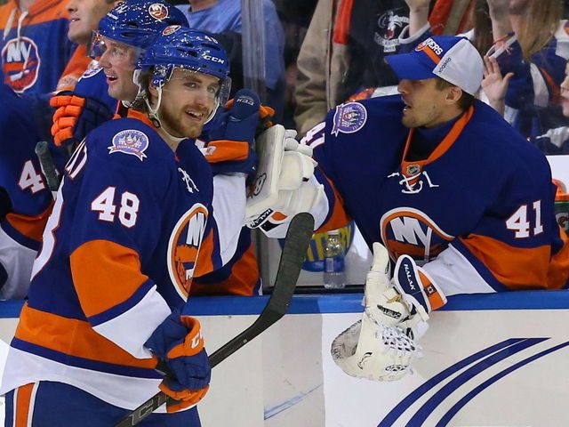 VIDEO: Islanders' farmhand Mouillierat scores unreal lacrosse-style goal