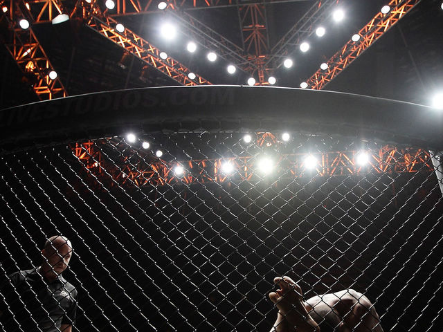 Fighter revived after going into cardiac arrest in cage at LFA 26