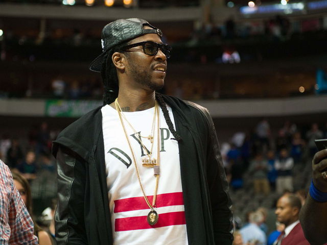PHOTO: Hawks selling 2 Chainz inspired shirts