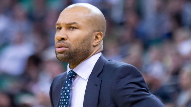 Knicks coach Fisher considering changes to starting lineup