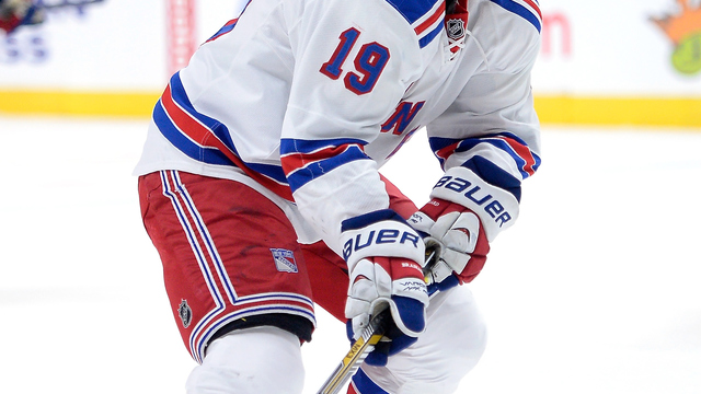 Rangers' Twitter account avoiding capital letters for series vs. Washington