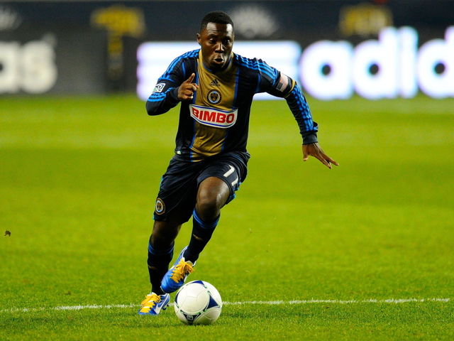 VIDEO: Freddy Adu's brilliant chip pass helps set up goal