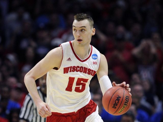 VIDEO: Sam Dekker hits dagger to end all daggers, furiously burying Arizona