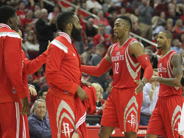 Dwight Howard struggling to get used to minutes restriction