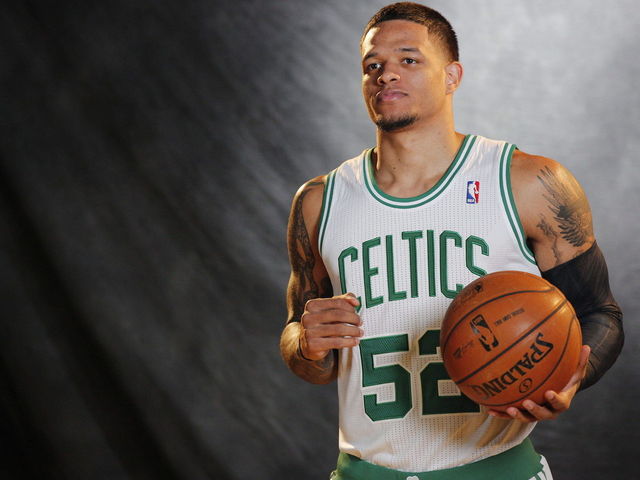 Celtics sign Chris Babb, waive Shavlik Randolph