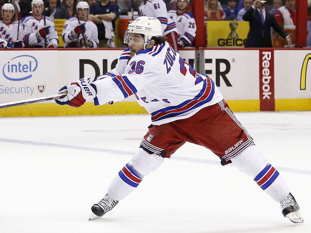 Report: Rangers' Zuccarello to miss entire 2nd-round series with suspected concussion