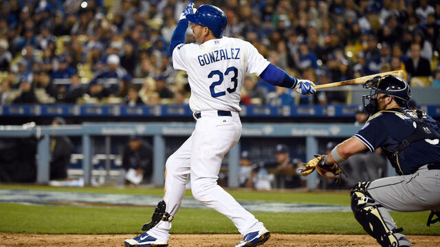 Dodgers' Gonzalez blasts 3 home runs, sets MLB record with 5 in first 3 games