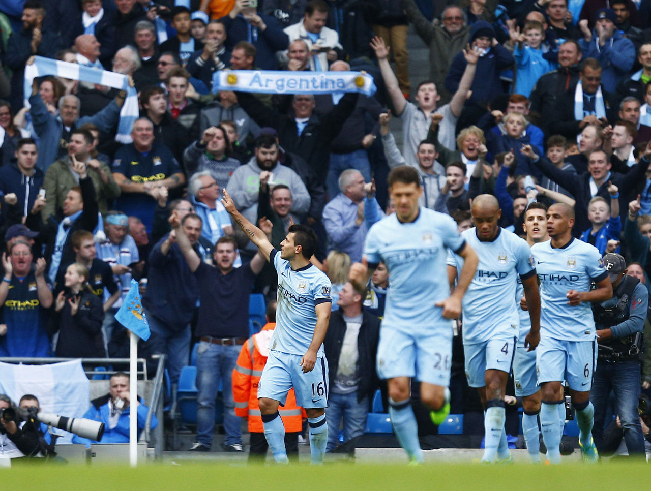 A Brief Glance At The Last 5 Manchester Derbies | TheScore.com