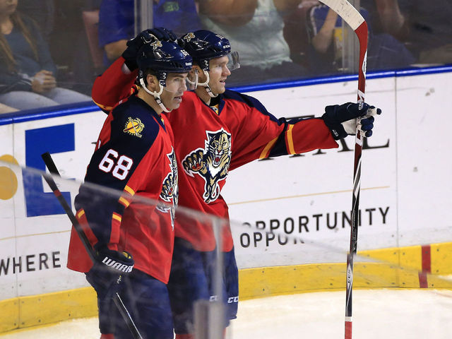 Jaromir Jagr moves into 4th place on NHL's all-time points list