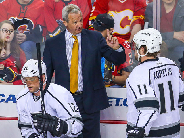 Report: Kings players tiring of Darryl Sutter, locked coach out of locker room