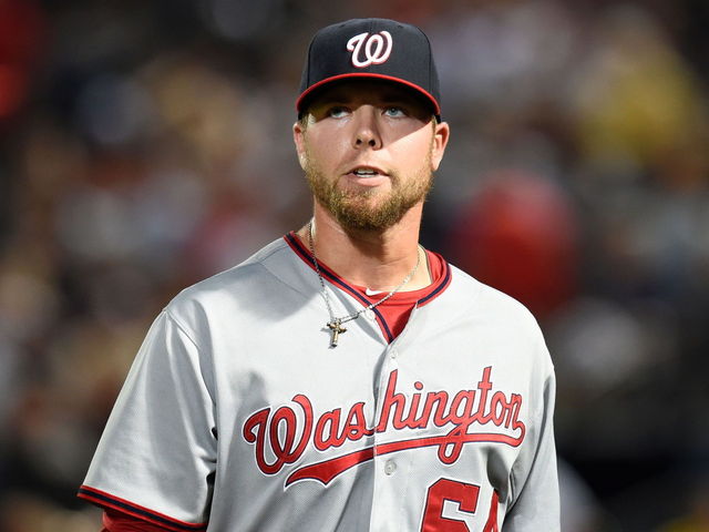 VIDEO: Blake Treinen takes Nationals' defensive woes to new heights