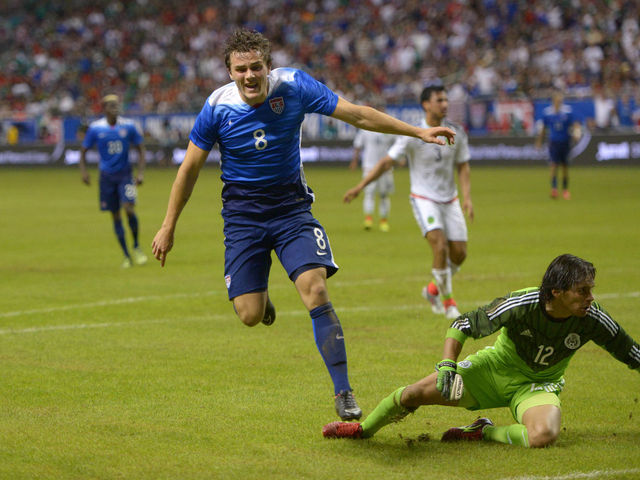 Werder Bremen CEO likens U.S. forward Jordan Morris to hockey player