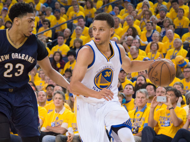 Curry drops 34 to lead Warriors over Pelicans in Game 1