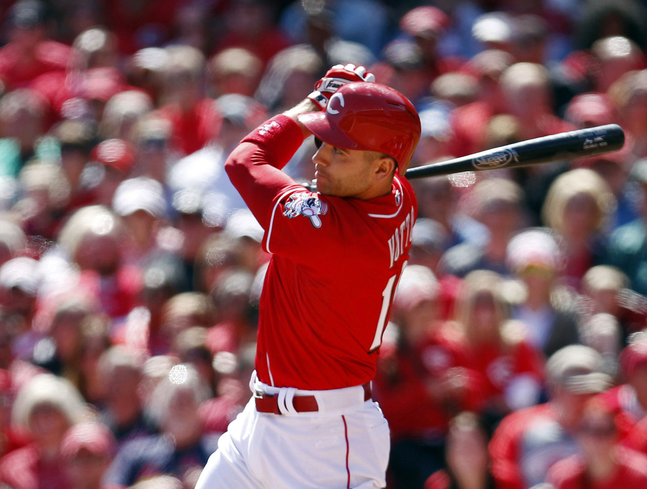 Reds would reportedly consider trading Joey Votto to Blue Jays