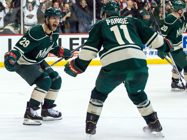 Wild's top line dominates in 3-0 Game 3 win over Blues