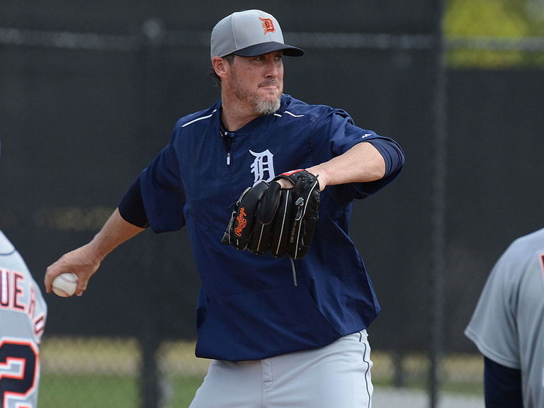 Tigers' Nathan leaves rehab game with injury, says it 'feels' like he