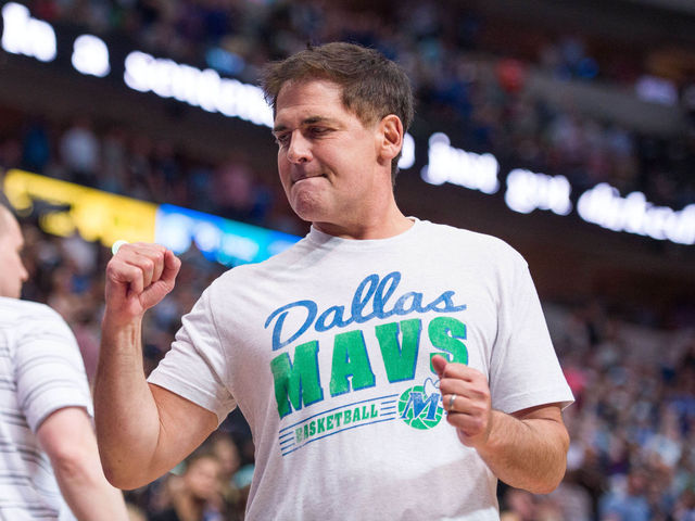 PHOTO: Mavs selling socks depicting Mark Cuban at a urinal