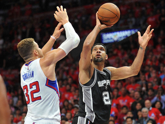 Spurs outlast Clippers in overtime thriller to knot series 1-1