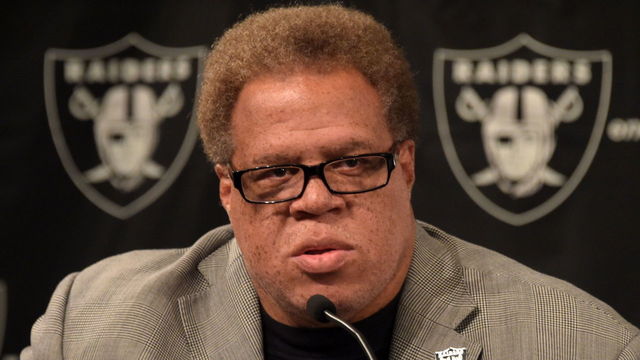 Raiders' McKenzie jokes about KC drafting his son: How can he wear a Chiefs helmet?