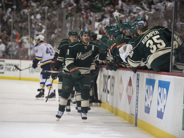VIDEO: Parise's 2nd goal puts Game 6 out of reach vs. Blues
