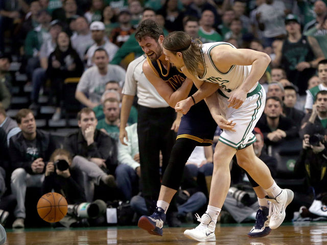 Celtics' Kelly Olynyk calls Kevin Love's accusations 'ridiculous'