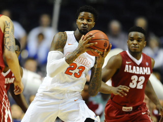 Chris Walker's decision to declare for draft comes under criticism