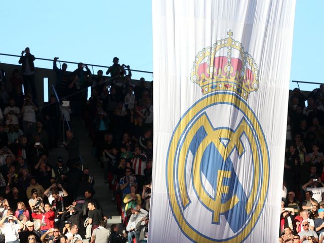 Report: Manchester United considers including young Real Madrid striker in David De Gea deal