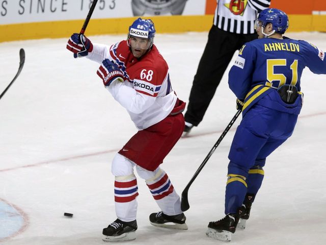 Jagr becomes oldest player ever to score at World Hockey Championship
