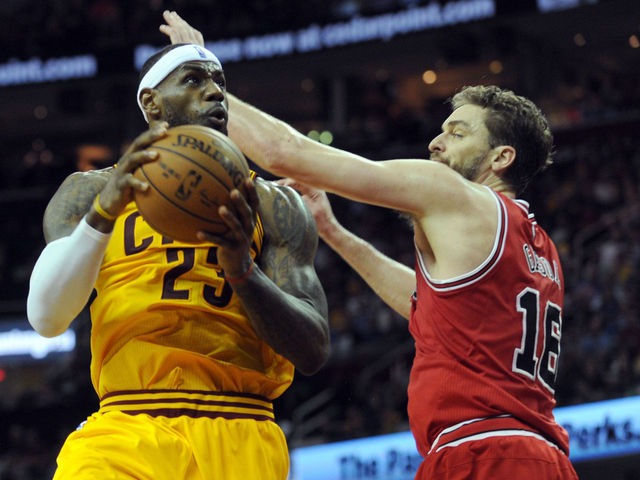 Smooth Performance of the Night: LeBron and his headband carry Cavs to Game 2 victory