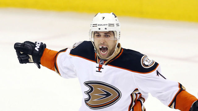 Ducks sign ironman Cogliano to 3-year extension