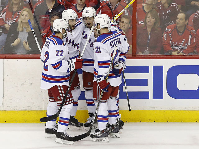 VIDEO: Rangers' Kreider wastes no time beating Capitals' Holtby in Game 6