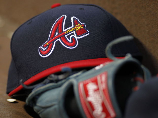 Bus carrying Braves' minor-league affiliate flips over on highway