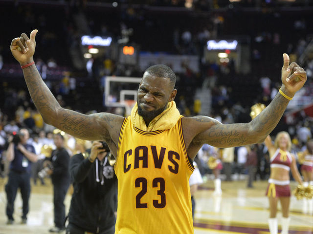 Poll: NBA fans believe Michael Jordan could beat LeBron James 1-on-1 today