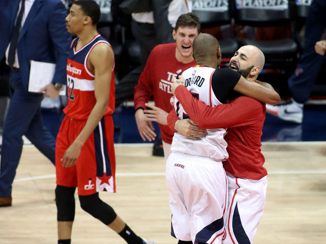 Hawks' Horford hits game-winning layup to snatch pivotal Game 5 from Wall's Wizards