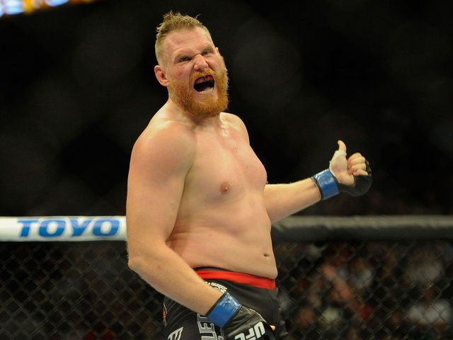 Nelson and Barnett engage in badly illustrated Twitter war