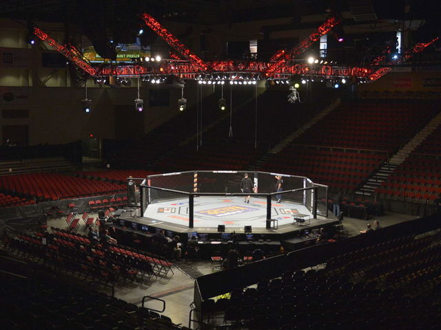 Report: UFC 211 scheduled for May 13 in Dallas