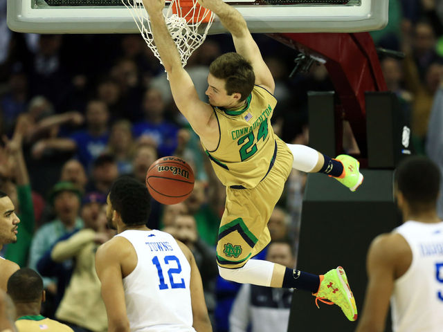 VIDEO: Pat Connaughton's 44-inch vertical ties for 2nd best in NBA combine history